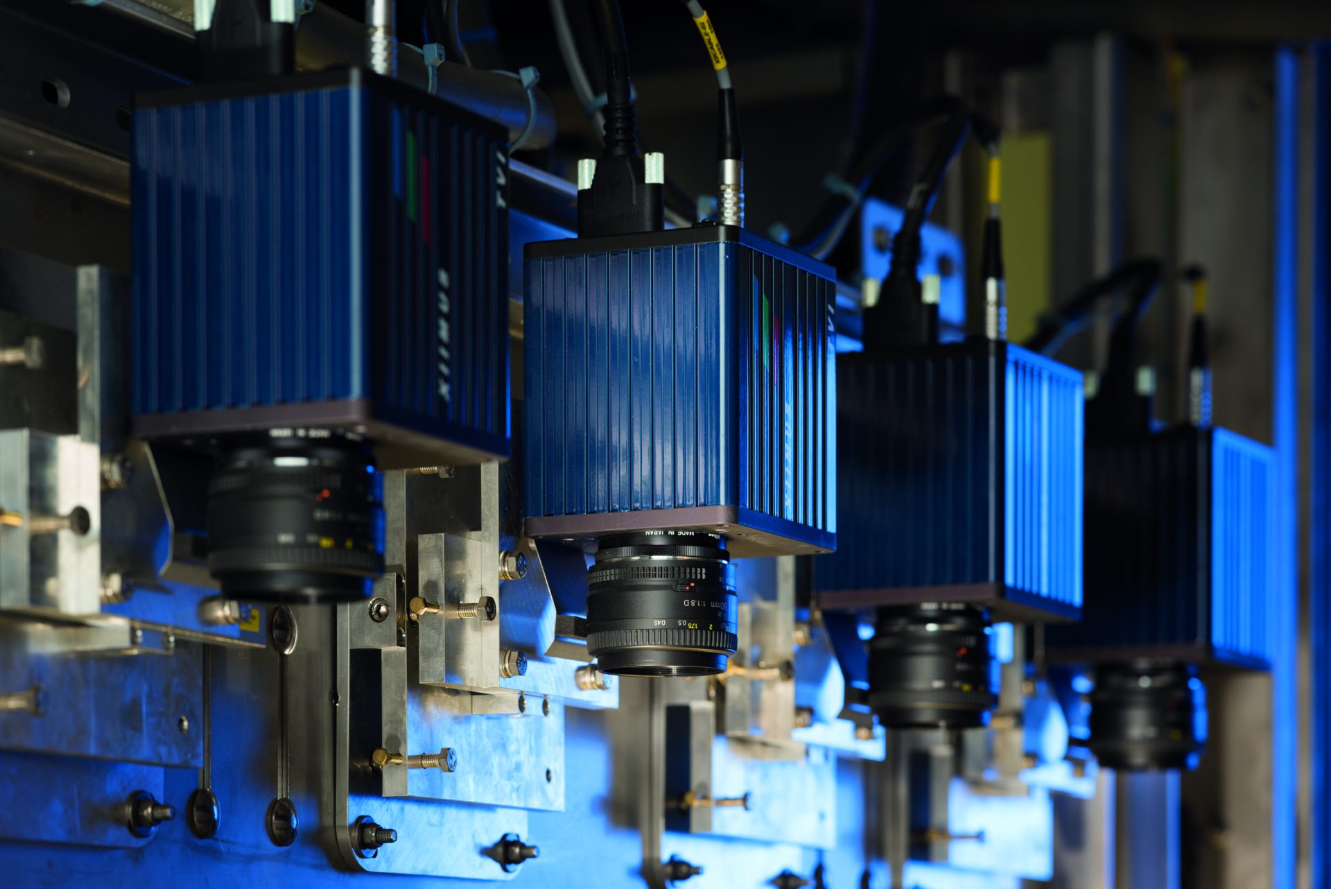 Optical sorting camera